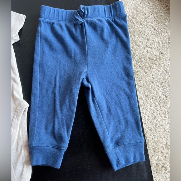 Infant baby 6M jumping bean onesie and sweatpants set - Picture 2 of 6
